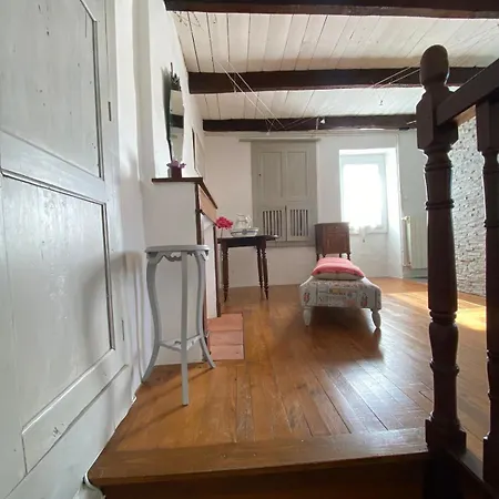 La Maison De Jeanne Tour-de-Faure