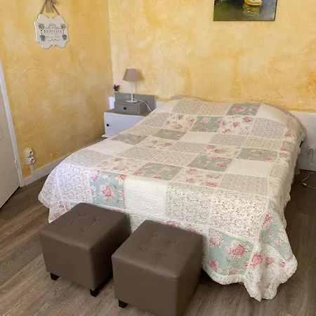 La Maison De Jeanne Tatil Evi *